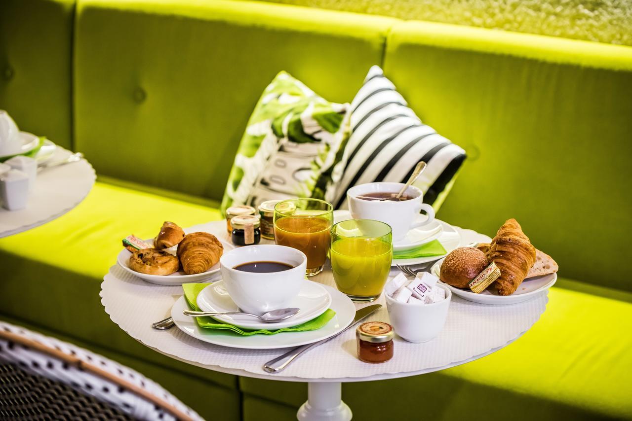 Hotel Jardin Le Brea Paris Luaran gambar