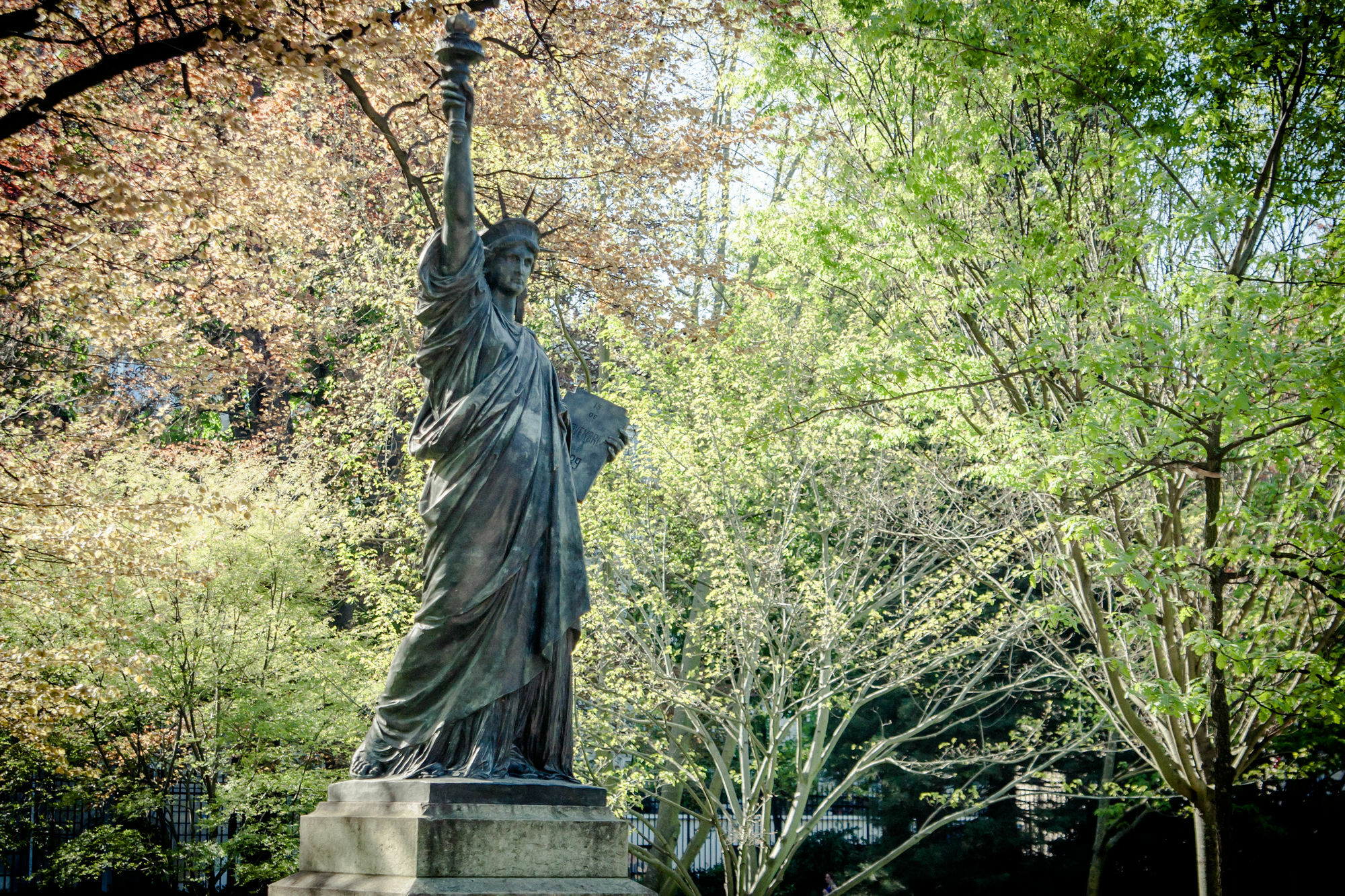 Hotel Jardin Le Brea Paris Luaran gambar